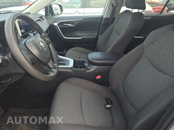 2025 Toyota RAV4 XLE – miniatura 7