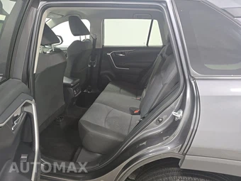 2025 Toyota RAV4 XLE - miniatura 13