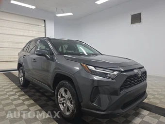 2025 Toyota RAV4 XLE - miniatura 3