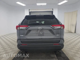 2025 Toyota RAV4 XLE - miniatura 5