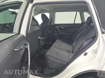 2025 Toyota RAV4 XLE - miniatura 13