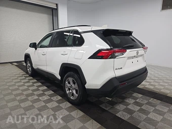 2025 Toyota RAV4 XLE - miniatura 6