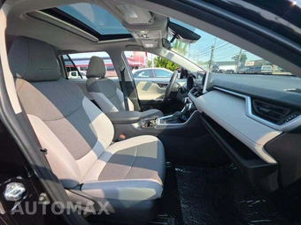 2025 Toyota RAV4 XLE - miniatura 18