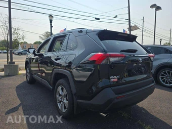 2025 Toyota RAV4 XLE - miniatura 2