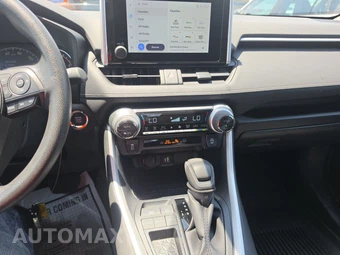 2025 Toyota RAV4 XLE - miniatura 11
