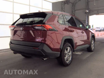 2025 Toyota RAV4 XLE – miniatura 4