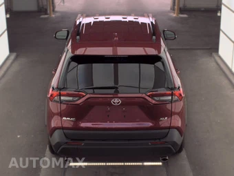 2025 Toyota RAV4 XLE – miniatura 5