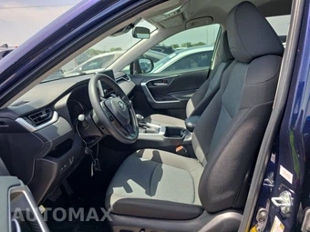 2025 Toyota RAV4 XLE - miniatura 7