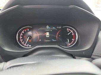 2025 Toyota RAV4 XLE - miniatura 6