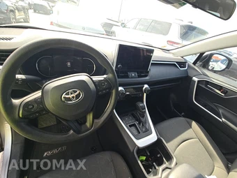 2025 Toyota RAV4 XLE - miniatura 17