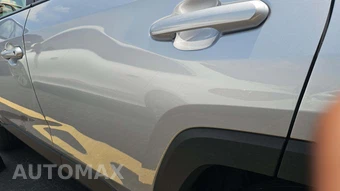 2025 Toyota RAV4 XLE - miniatura 27