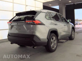 2025 Toyota RAV4 XLE - miniatura 5