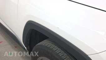 2025 Toyota RAV4 XLE - miniatura 29