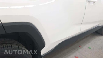 2025 Toyota RAV4 XLE - miniatura 30