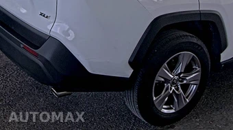2025 Toyota RAV4 XLE - miniatura 9