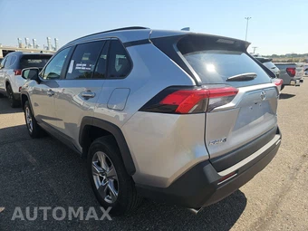 2025 Toyota RAV4 XLE - miniatura 6