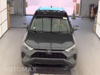 2025 Toyota RAV4 XLE - miniatura 2