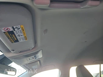 2025 Toyota RAV4 XLE - miniatura 21