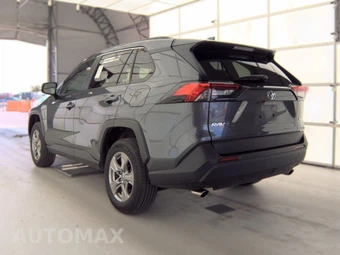 2025 Toyota RAV4 XLE - miniatura 8