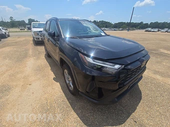 2025 Toyota RAV4 XLE - miniatura 3