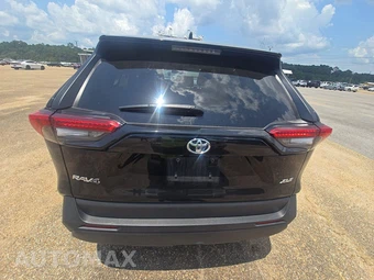 2025 Toyota RAV4 XLE - miniatura 5