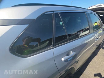 2025 Toyota RAV4 XLE – miniatura 20