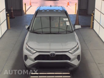 2025 Toyota RAV4 XLE - miniatura 2