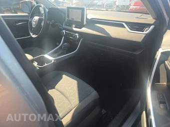 2025 Toyota RAV4 XLE - miniatura 8
