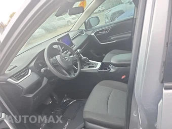 2025 Toyota RAV4 XLE – miniatura 13
