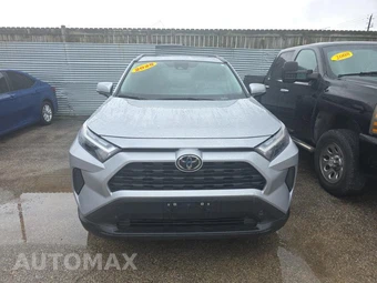 2025 Toyota RAV4 XLE – miniatura 2