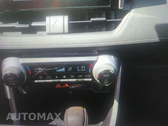 2025 Toyota RAV4 XLE - miniatura 21