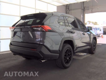 2025 Toyota RAV4 XLE - miniatura 4