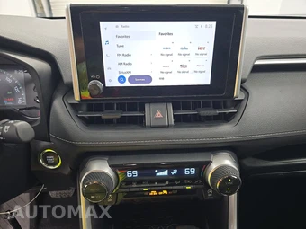 2025 Toyota RAV4 XLE - miniatura 11