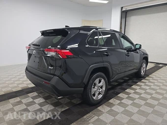 2025 Toyota RAV4 XLE - miniatura 4