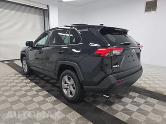 2025 Toyota RAV4 XLE - miniatura 6