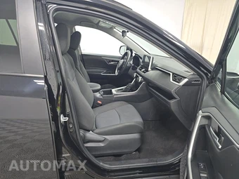 2025 Toyota RAV4 XLE - miniatura 8