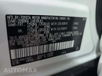 2025 Toyota RAV4 XLE - miniatura 2