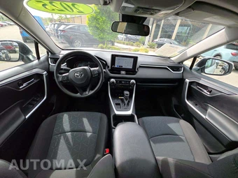 2025 Toyota RAV4 XLE - miniatura 7