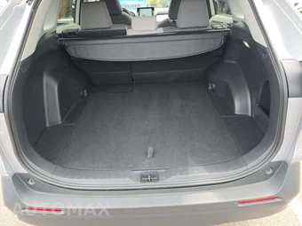 2025 Toyota RAV4 XLE - miniatura 11