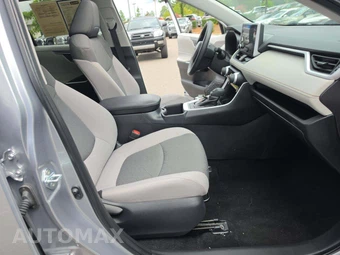2025 Toyota RAV4 XLE - miniatura 15