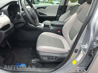 2025 Toyota RAV4 XLE - miniatura 3