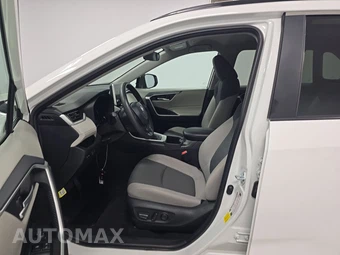 2025 Toyota RAV4 XLE - miniatura 7