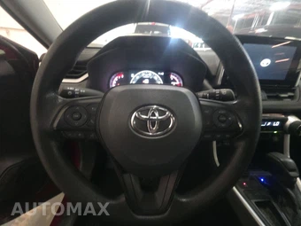 2025 Toyota RAV4 XLE - miniatura 10