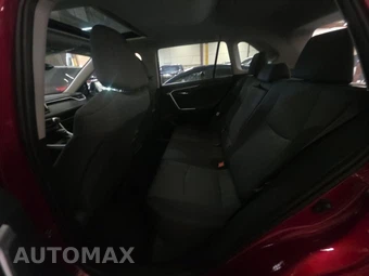 2025 Toyota RAV4 XLE - miniatura 13