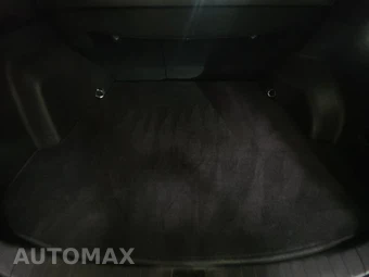 2025 Toyota RAV4 XLE - miniatura 16