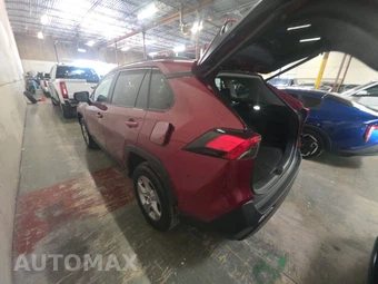 2025 Toyota RAV4 XLE - miniatura 6