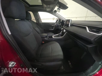 2025 Toyota RAV4 XLE - miniatura 8