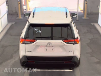2025 Toyota RAV4 XLE - miniatura 6