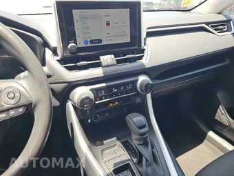 2025 Toyota RAV4 XLE - miniatura 17