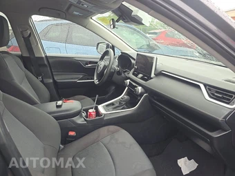 2025 Toyota RAV4 XLE – miniatura 13